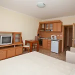 In Plaza ساني بيتش