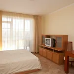 In Plaza ساني بيتش