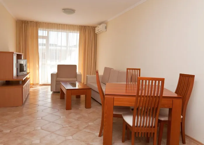 In Plaza Apartment Slantschew brjag